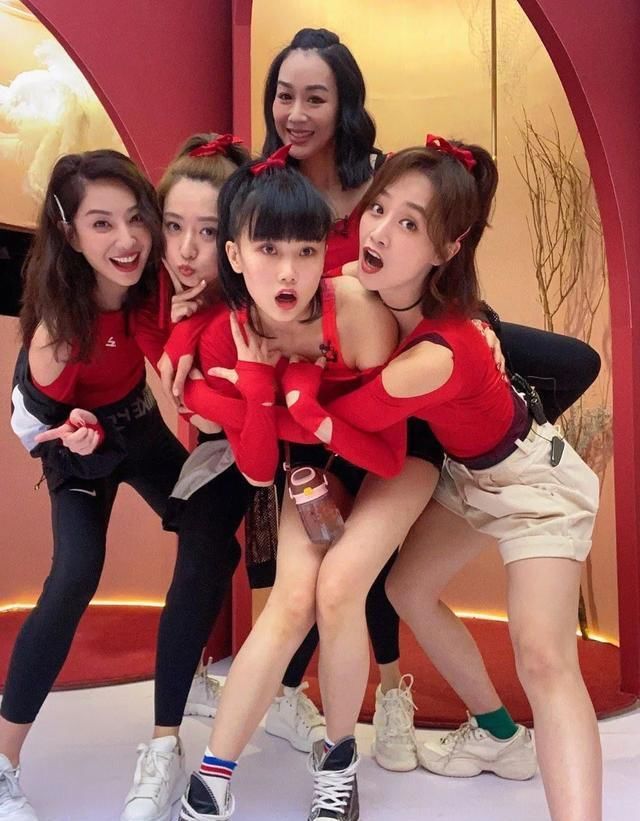 时尚|姐姐们的时尚较量也太好看了!