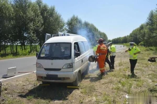 勃利|七台河市公安局联合多部门开展道路交通事故应急救援演练