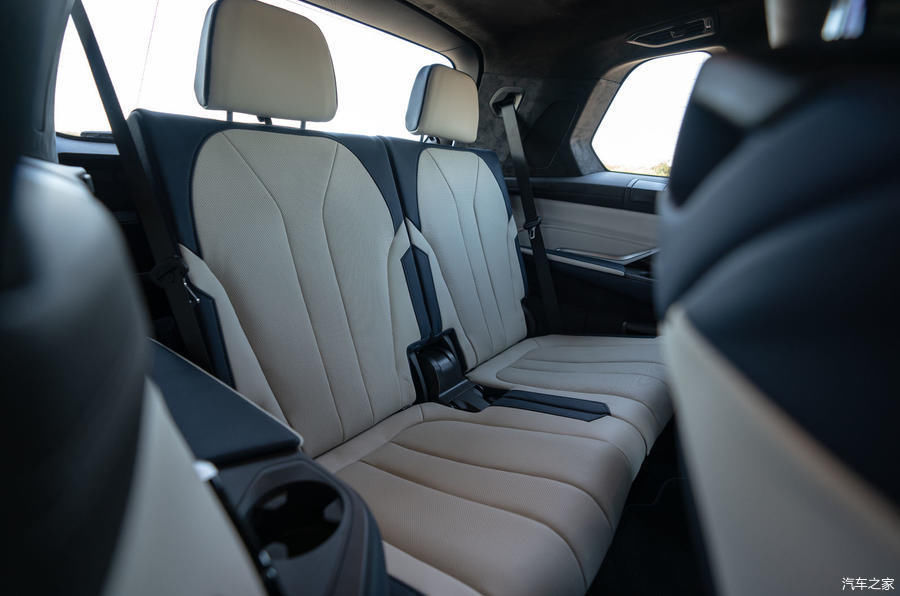 最强|迄今为止最强的X7,Alpina XB7大量实拍图发布