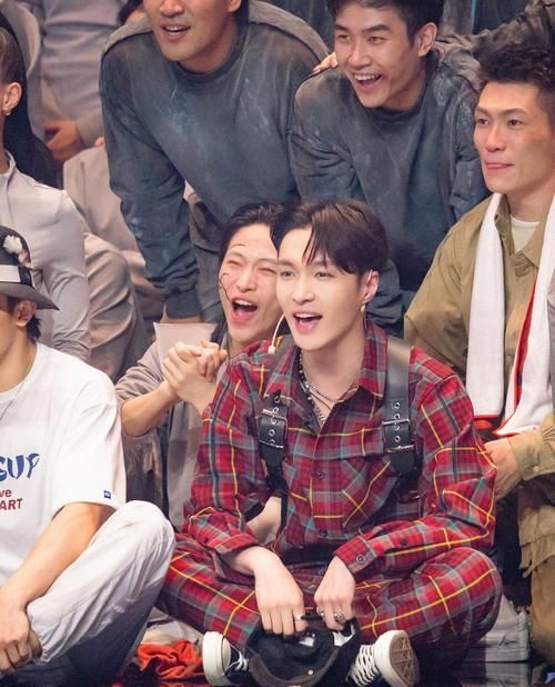  叫绝|表白来了，王嘉尔让人心动，张艺兴好会，王一博和队员互动才叫绝