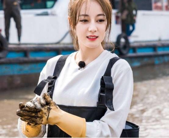  挑战|极限挑战新海报曝光，岳云鹏占中心位，热巴身材引人关注