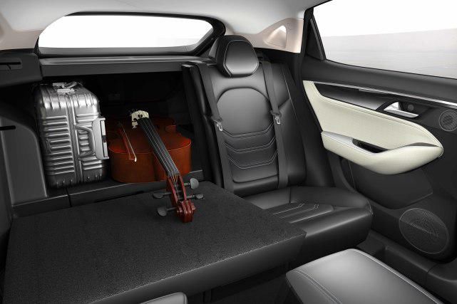  腰间盘|比腰间盘还突出，10万元落地的家轿还能这么玩？