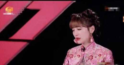  三公|三公舞台竞争激烈，金莎接连失误痛哭，张雨绮的反应太圈粉了