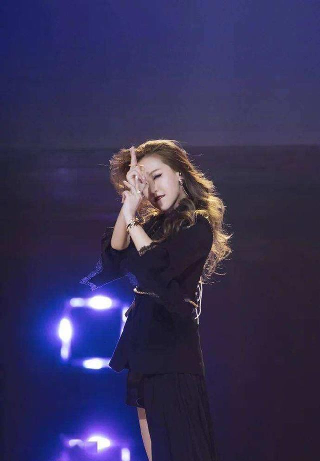  全场|浪姐：每一期都惊艳全场的不是蓝盈莹，而是又美又撩可飒可媚的她