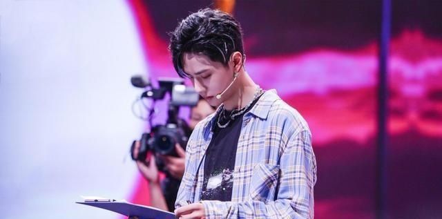  节目|在王一博第一轮的后一个赢家落泪了，他的粉丝们喊着放弃这场戏