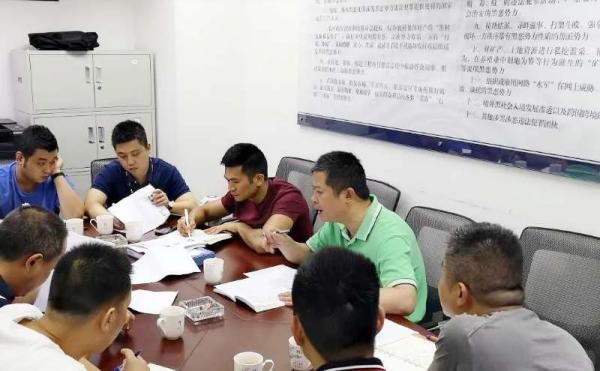  侦破|侦破50多起重大涉黑专案的“扫黑斗士”走了，年仅47岁……