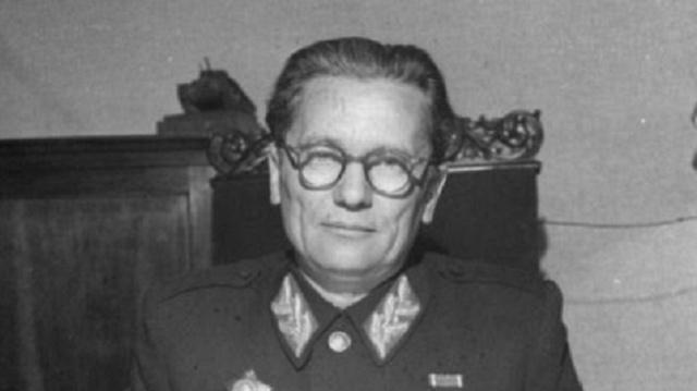 电报|刺头铁托,一封电报气得斯大林直跺脚,一番话训得赫鲁晓夫没脾气