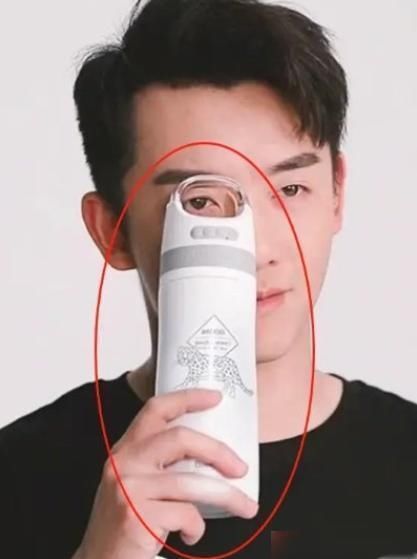  运动|奔跑：baby的水杯少女款，郑恺的运动款，看到蔡徐坤的，偶像专用