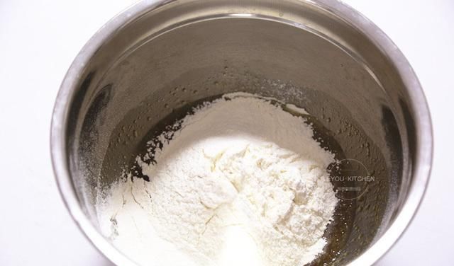 新意|在家做月饼，换个样子更有新意，端上桌就被一抢而光