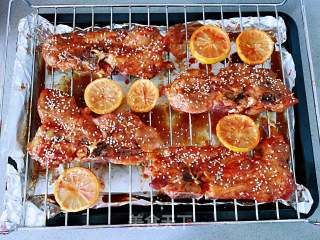  蜜汁|零难度奥尔良烤排骨?蜜汁浓郁好吃到舔手指