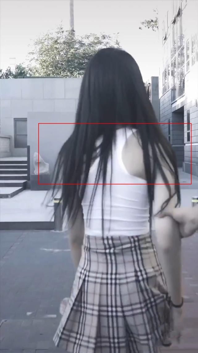 艾比|比整容失败还可怕!艾比最新视频背影曝光,这膀子也太粗了
