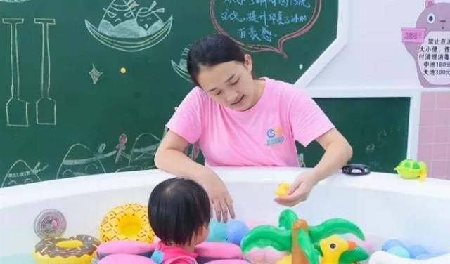 婴儿|挂羊头卖狗肉——打着免费婴儿游泳的旗号卖保险