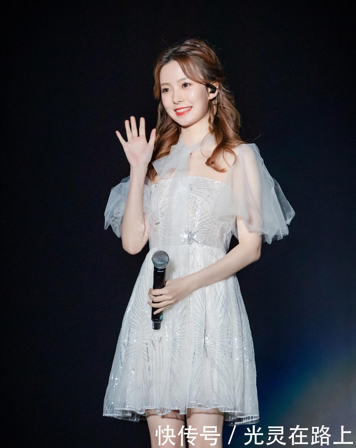 组组长|陈卓璇再曝金句,“用力过猛未必达到优质”,不愧是文案组组长