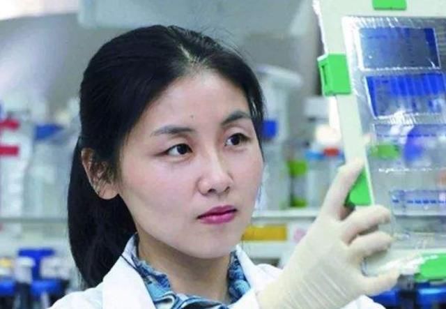  清华|颜宁在30岁当上清华教授，如见单身专注教育，成为美国的院士