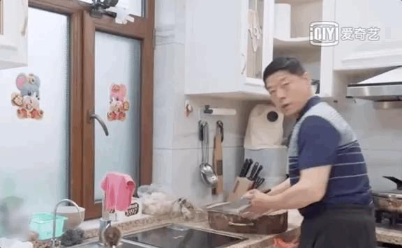  家里|在张继科的家里，上演着现实版「父母爱情」