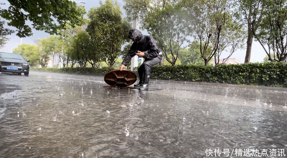 亳州高新城管：“以雨为令”积极应对强降雨天气