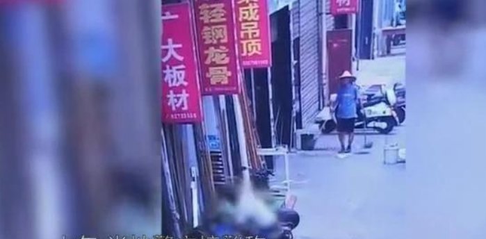 原因|装修工当街杀害老板儿子, 原因是老板欠薪, 多次讨薪未果