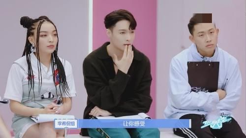  失误|《少年之名》引争议，李希侃组不听张艺兴建议，舞台欠佳、失误多