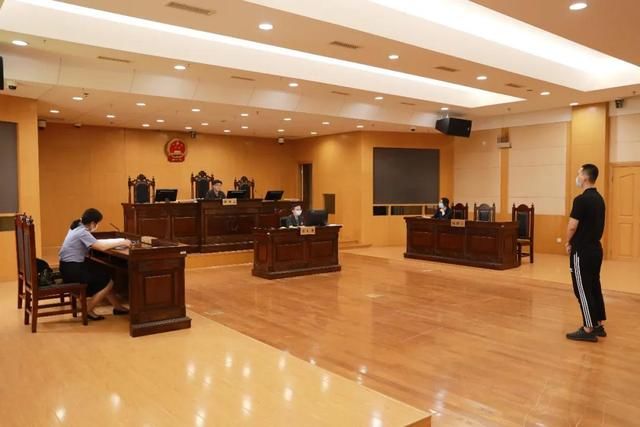  快递|4天偷5个快递！这名研究生被判刑