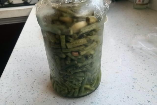 控干水分|两种方法做了十几斤酸豇豆,分享四种酸豆角做的美食,谁是你的菜