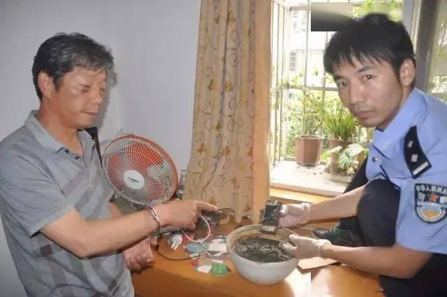  天花板|男子杀妻分尸血迹渗透邻居天花板，部分尸块冲进厕所；芜湖法院：判处死缓，因为是家庭内部犯罪