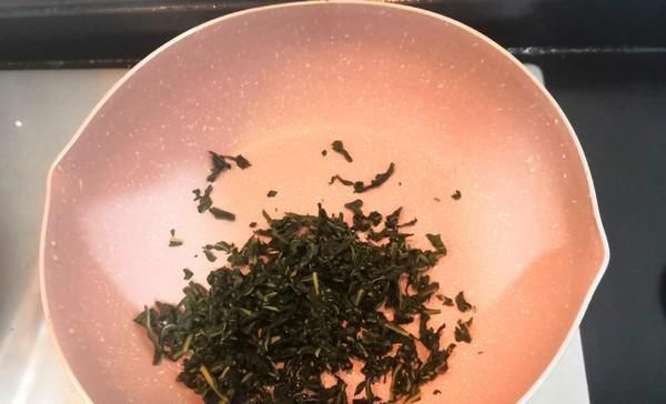 麻叶面条吃|豆腐汤这么做才过瘾,汤汁浓郁,热气腾腾,连喝三碗都不够