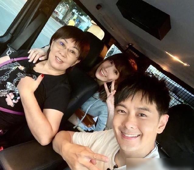 伊能静|为什么陈若仪不如52岁的伊能静受欢迎?看看他们对岳母的态度吧