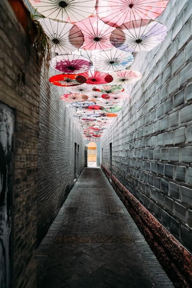 丝绸|“隐秘的角落”第二弹,你的家门口或许就隐藏着“诗与远方”