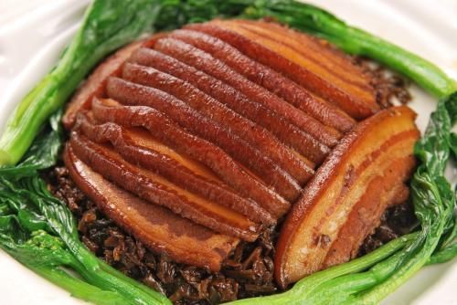  家常|梅干菜搭配上猪肉，扣肉才是主旋律，梅菜扣肉家常做法分享