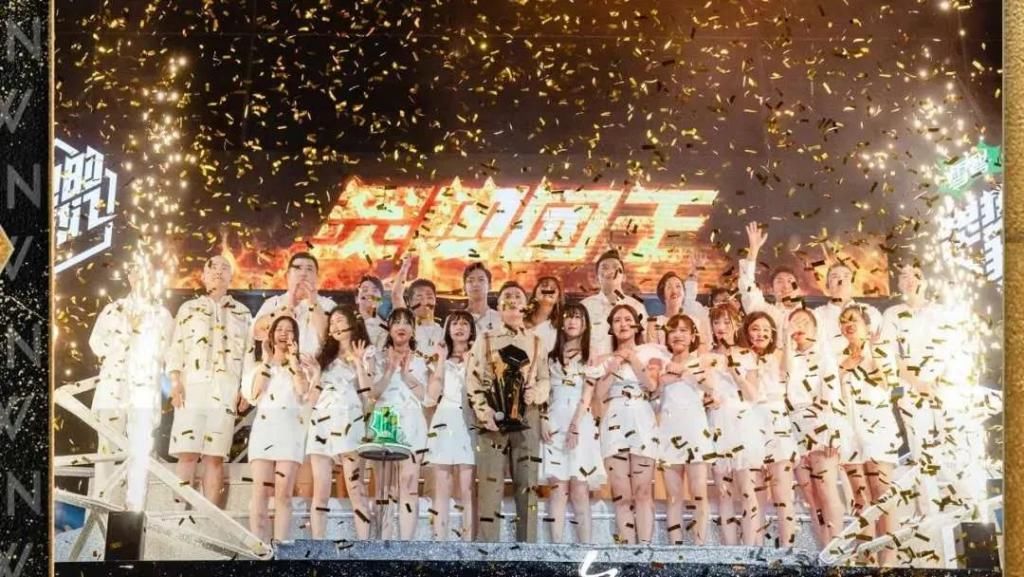  认知|炙热团王颠覆音乐团体固有认知，《炙热的我们》重新定义“团文化”