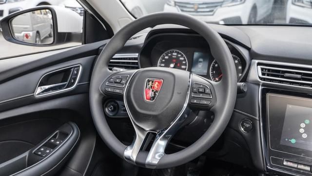  芳心|接近奥迪A4L的优惠力度，8折的荣威i5足以打动你的芳心