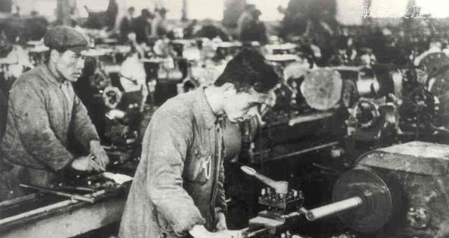  办公|艺术家“躺赚”指南