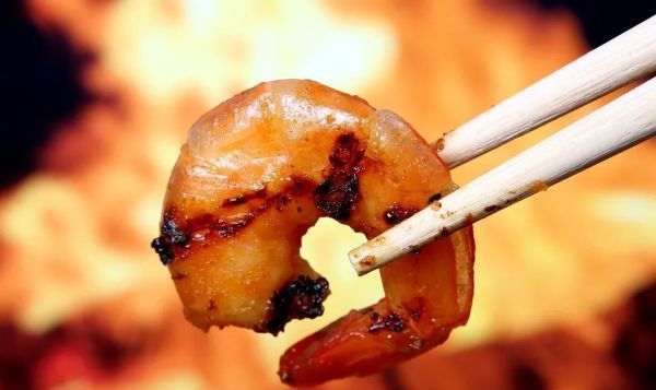  黑色素|酱油吃多了皮肤会变黑？错！一些食物才会让你越吃越黑