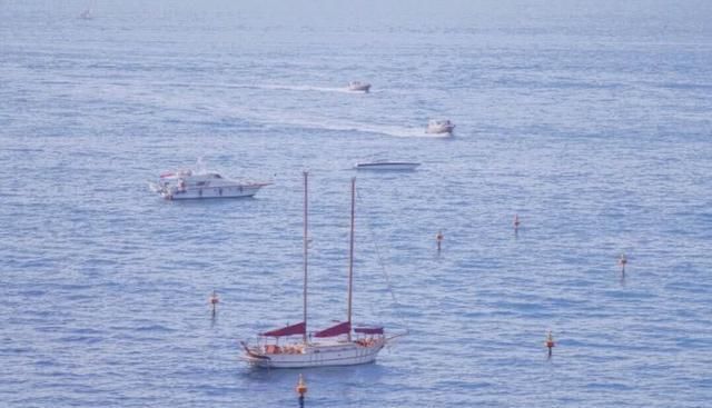 人易|「晚·安」|速热的人也速冻，热闹的人易散场，慢热的人最情长
