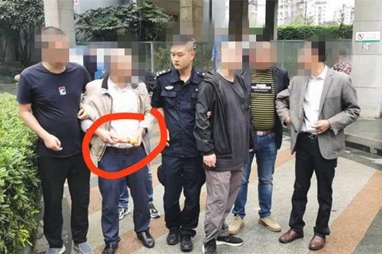 违法|罚!无锡2人违法燃放烟花爆竹被抓“现行”