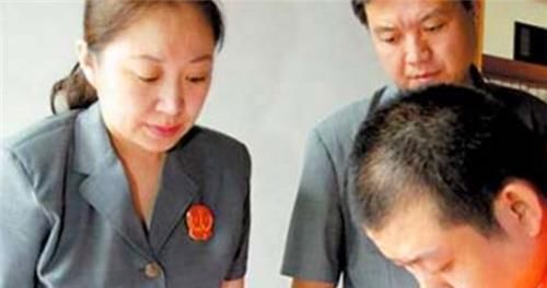  消失|杀人犯在法庭上微笑求死，当判决结果下来，他的笑容却消失了