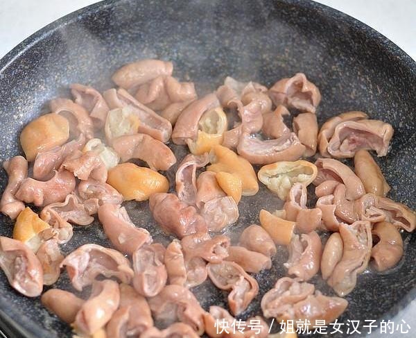 香辣|干煸肥肠,香辣美味,软烂又有嚼劲