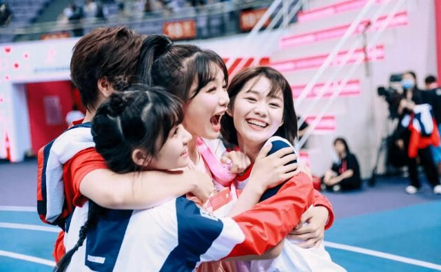  娱乐圈|他，怕不是会飞吧？