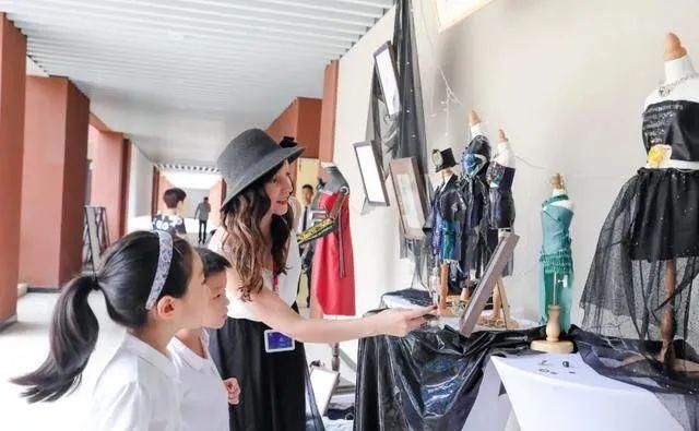  开学|马云开讲云谷开学第一课：“很多家长是在逼老虎爬树”（附全文）