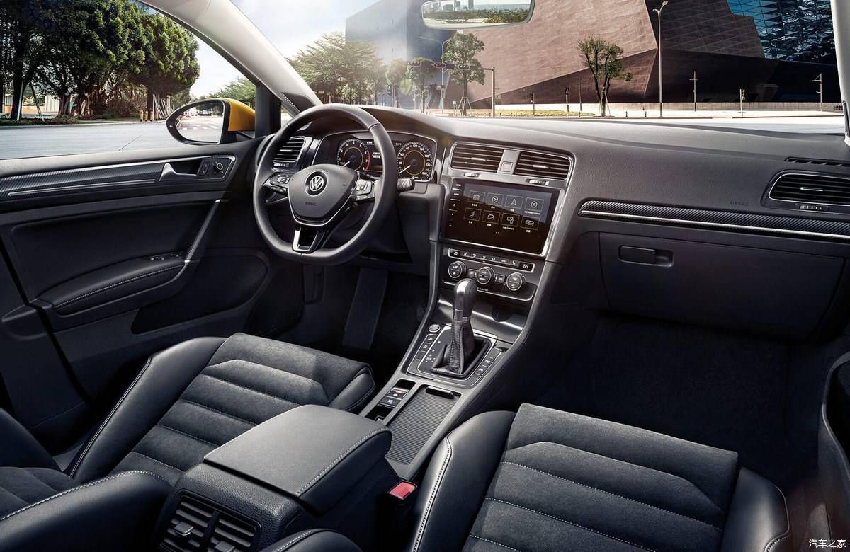  配置|Hatchback才是本田魂？两厢思域驾控更有看点