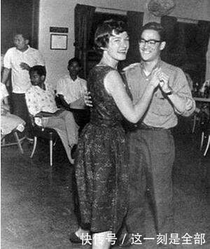 照片|那时候霍金还站着,希特勒还在当伴郎!史上最罕见的40张照片