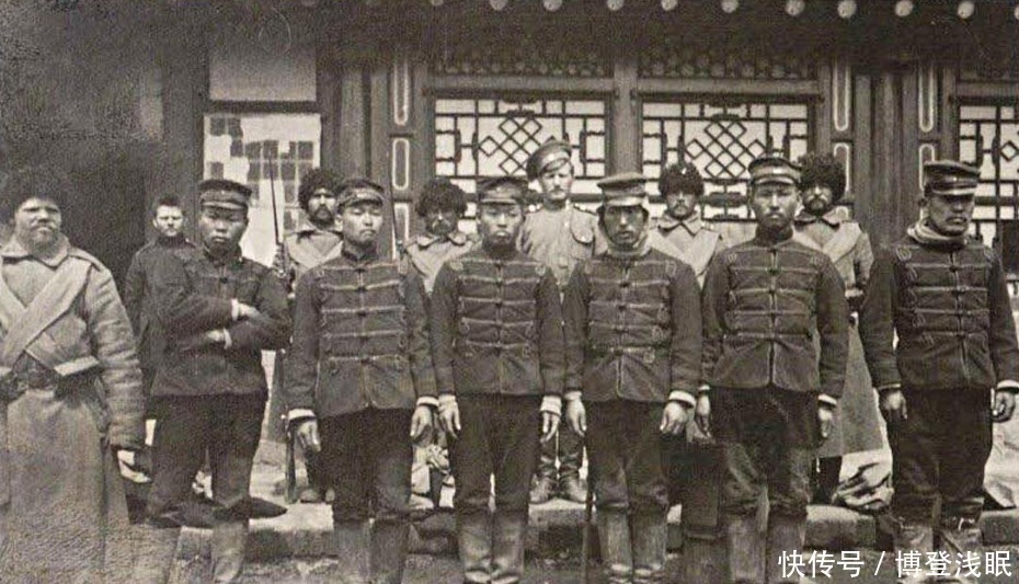 卑躬屈膝|沙俄皇储访日遇刺,天皇卑躬屈膝道歉,国民为赔罪剃刀割喉自尽