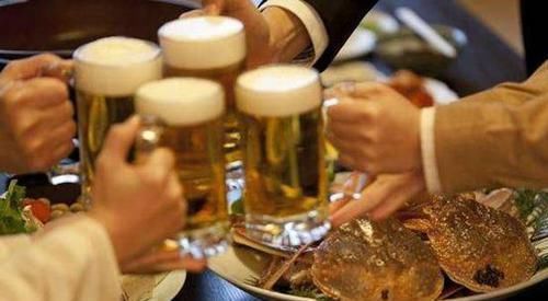 啤酒|中国最能喝酒的地方,说出来你可能不信,东北和它比还只能排第二