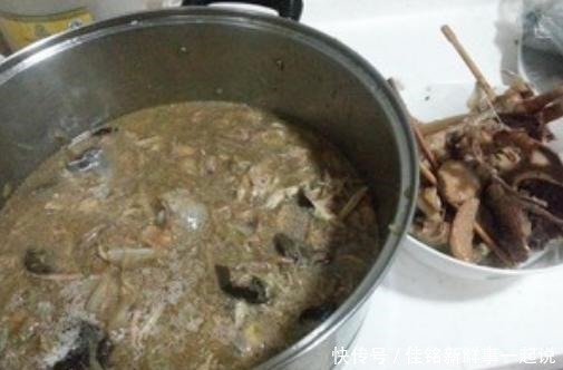 炖鸡汤|炖鸡汤,去腥很重要!别加酒,这样做最好吃,嫩滑鲜美,太好吃了