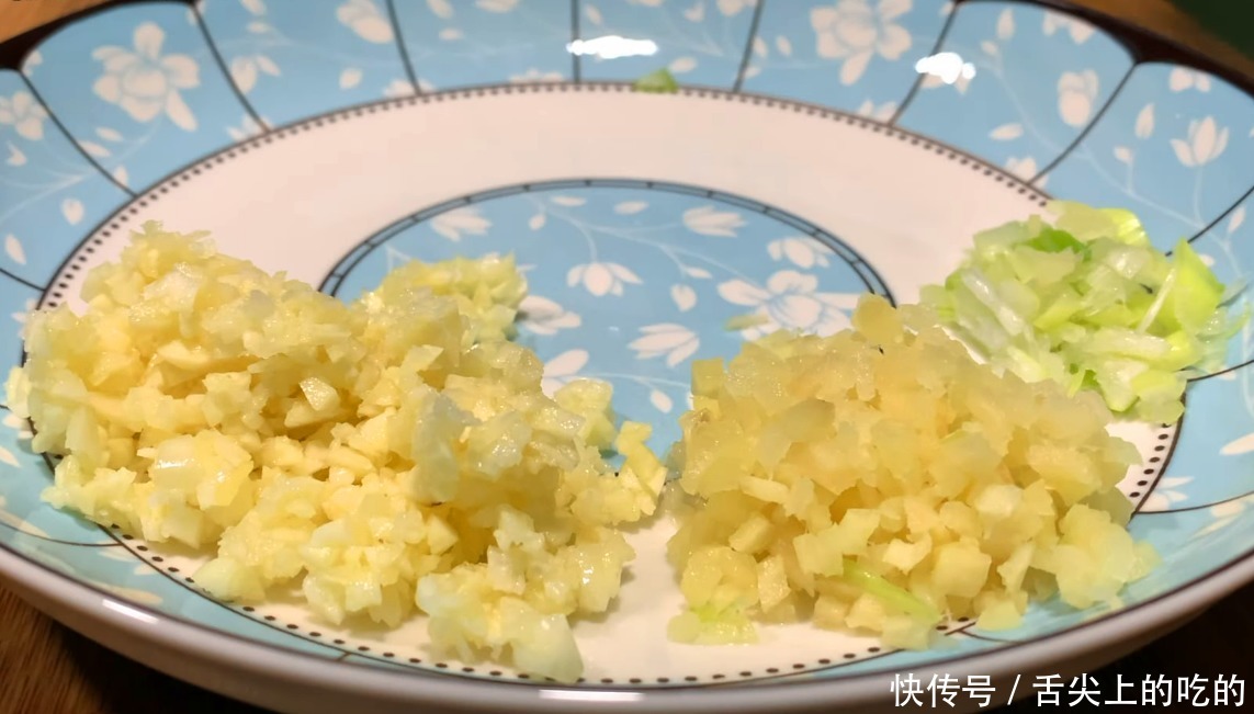 酸甜|糖醋里脊好吃,糖醋汁是关键,拿捏好比例入口酥脆酸甜可口