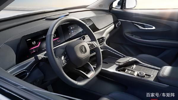  黑马|国产SUV“黑马”迎来销量爆发，1.5T蓝鲸动力，下单一个月无车