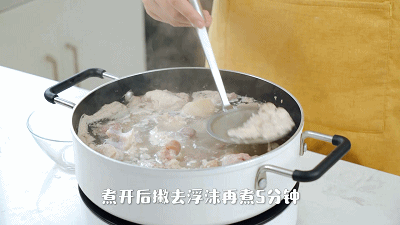 这一|入秋就爱这一锅话梅猪手,简单煮煮就搞定!吃一口胶原蛋白满满!