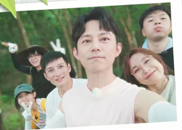  不易|周深毛不易、快乐家族还不够“香”？《向往的生活》口碑咋又跌了