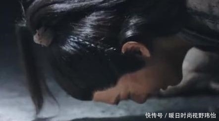  张无忌|《新倚天屠龙记》张无忌在光明顶受伤，对小昭说了一句话，芷若当场心碎