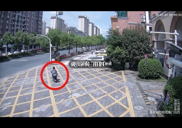 安吉|警匪极限挑战！安吉刑警开车追了两天一夜，一身花露水味儿的劫匪最后抓牢了吗